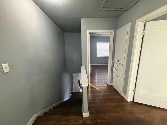 5th image of 1921 NE 25th St #2