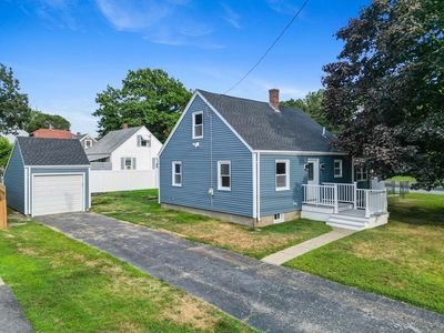 389 Sconticut Neck Rd, Fairhaven, MA, 02719