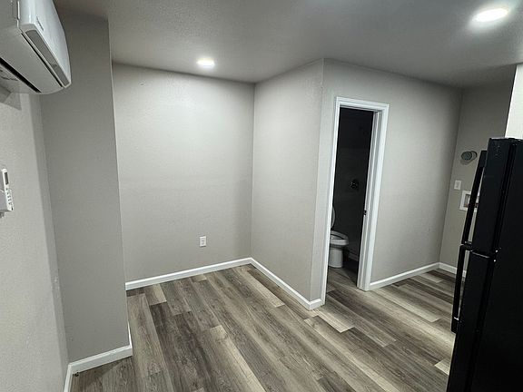 2nd image of 257 Linda Lee Loop #1