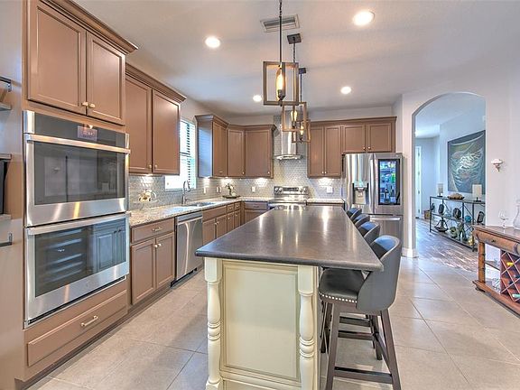 3rd image of 842 Vino Verde Cir