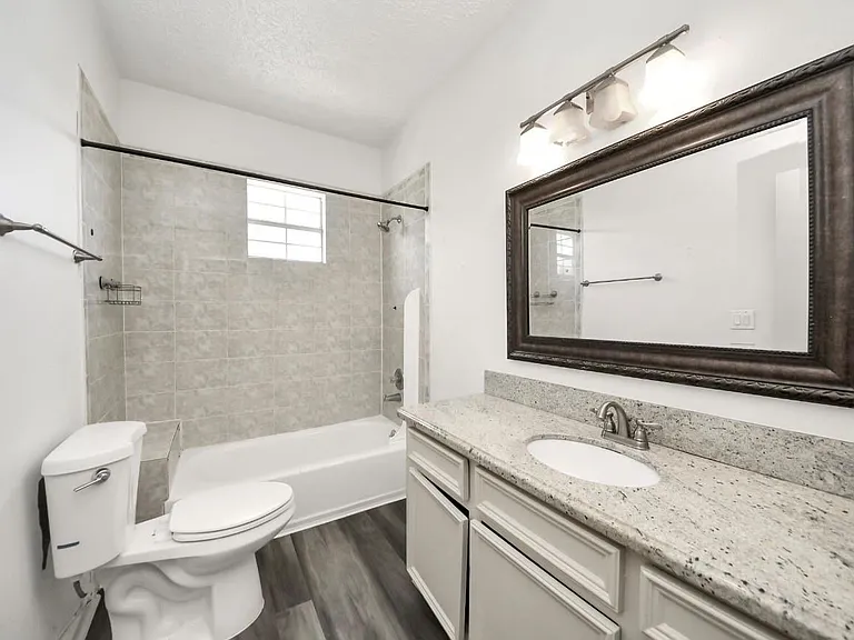 10535 Emnora Ln — Photo 34