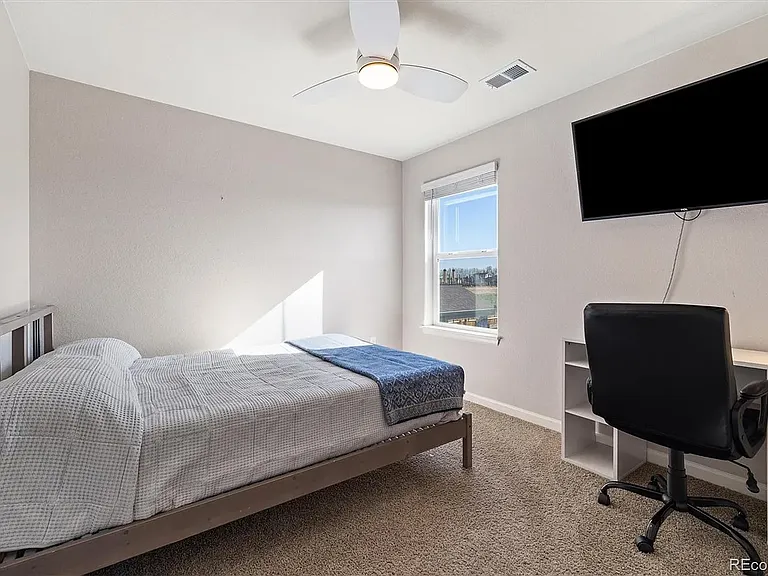 14860 Guernsey Dr — Photo 15