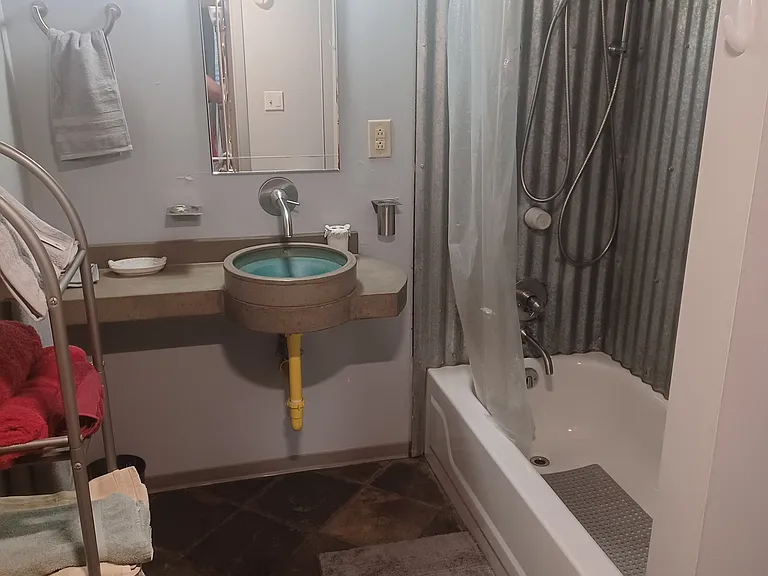 Full bath