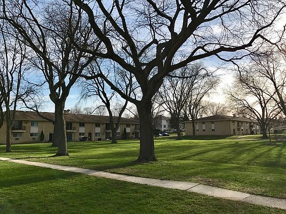 2nd image of 5740 Concord Ln APT 17
