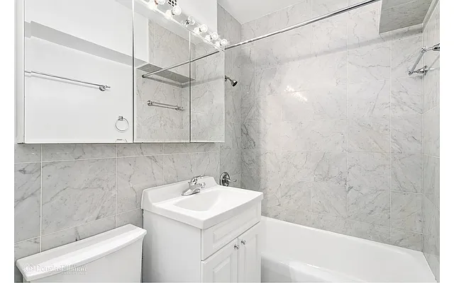 Rented by Douglas Elliman | media 15