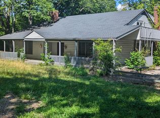 903 Flat Rock Rd, Louisville, KY 40245