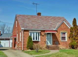 4098 Parkside Dr, Brooklyn, OH 44144