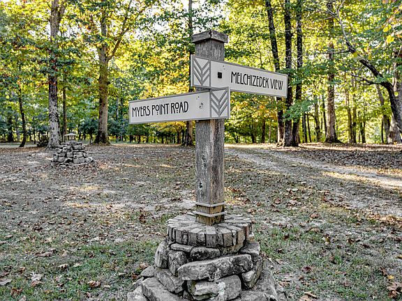 3rd image of 18B Myers Point Rd