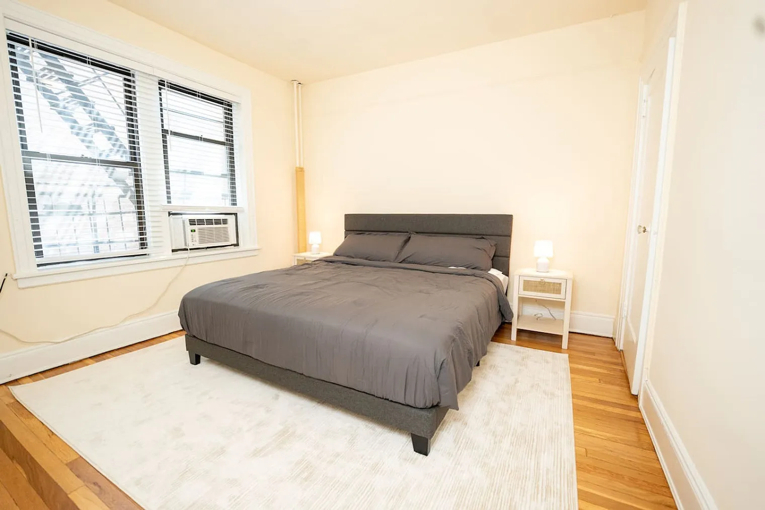 2 bed, 1.0 bath, $7,957 — Photo 3