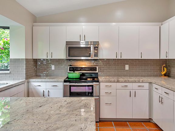 4th image of 7528 Nemec Dr N