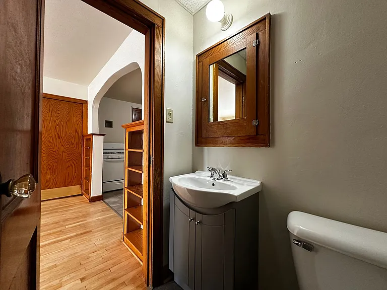 822 Pine St — Photo 40