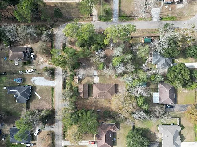3 bed, 1.5 bath, 1163 sqft, $1,500 — Photo 2