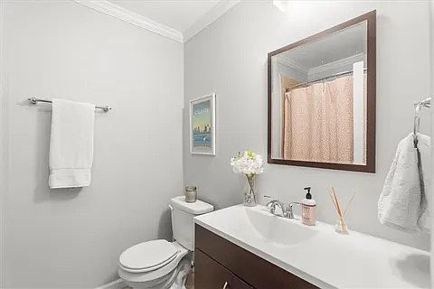 3rd image of 209 14th St NE APT 214