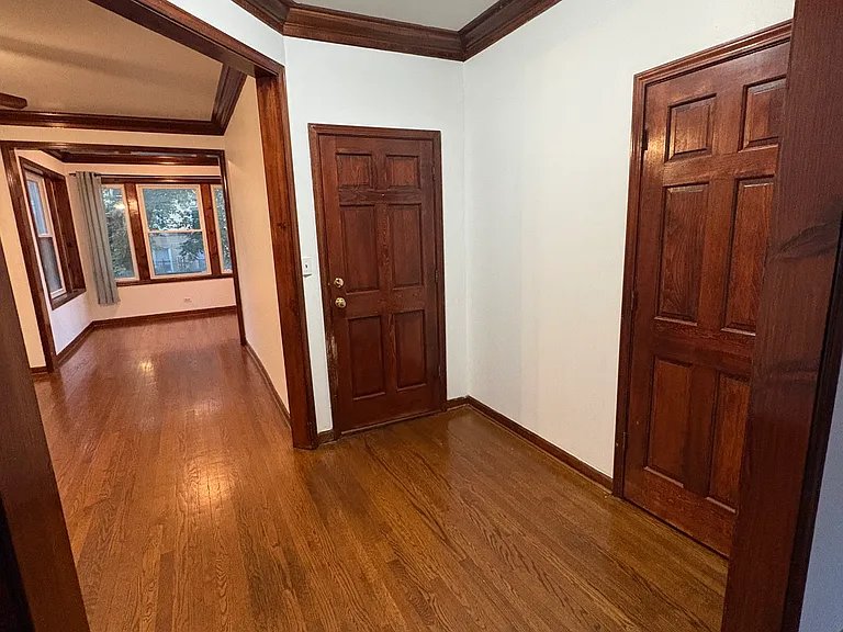 3041 W Leland Ave #1 — Photo 2