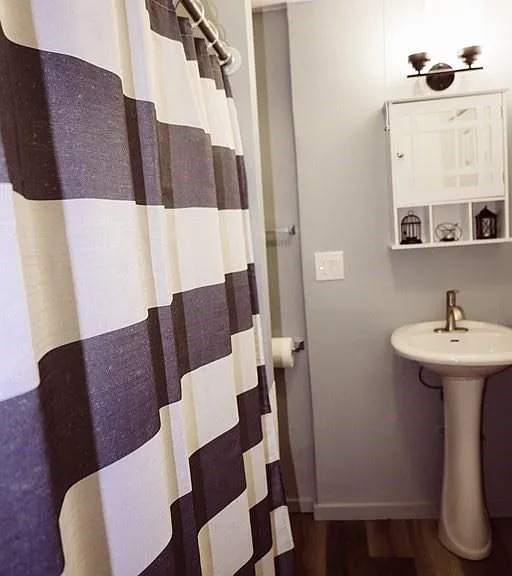 1592 Dwight St #1 — Photo 6