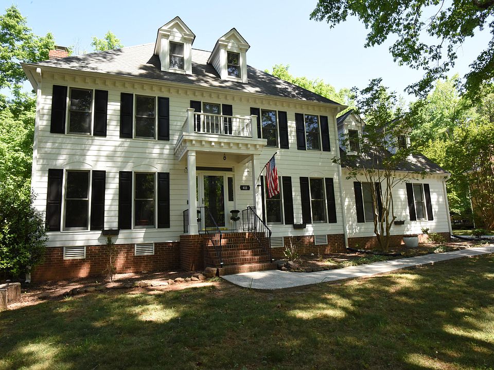 1st image of 611 Flagstone Way