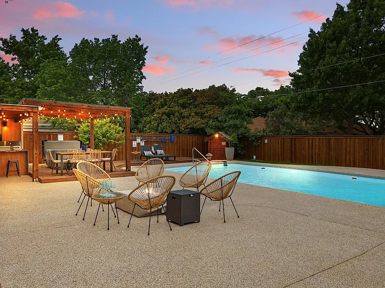 6333 Tosca Dr — Photo 43