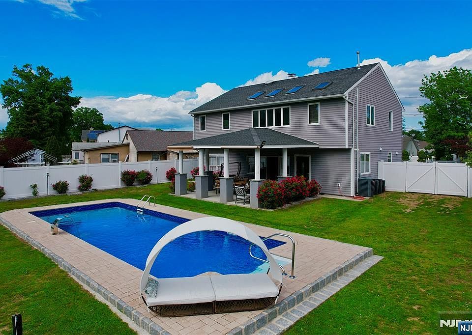 1st image of 59 Hahn Ave