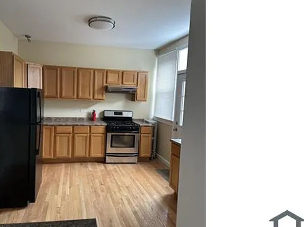 828 E Hyde Park Blvd Unit 2, Chicago, IL 60615