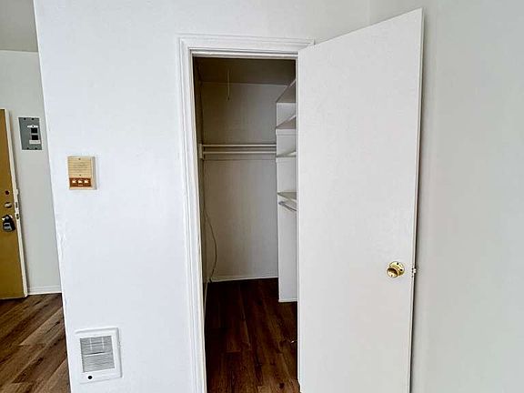 5th image of 619 S Normandie Ave APT 5