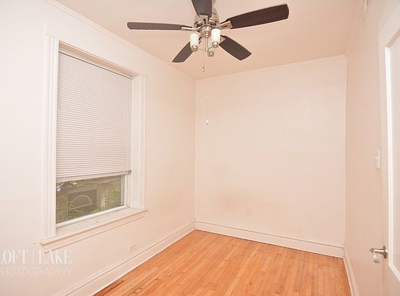 4th image of 3909 W Schubert Ave #1R