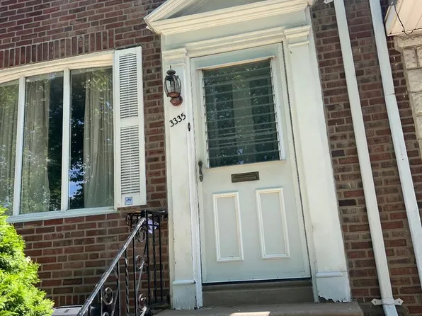 3335 Glenview St, Philadelphia, PA 19149