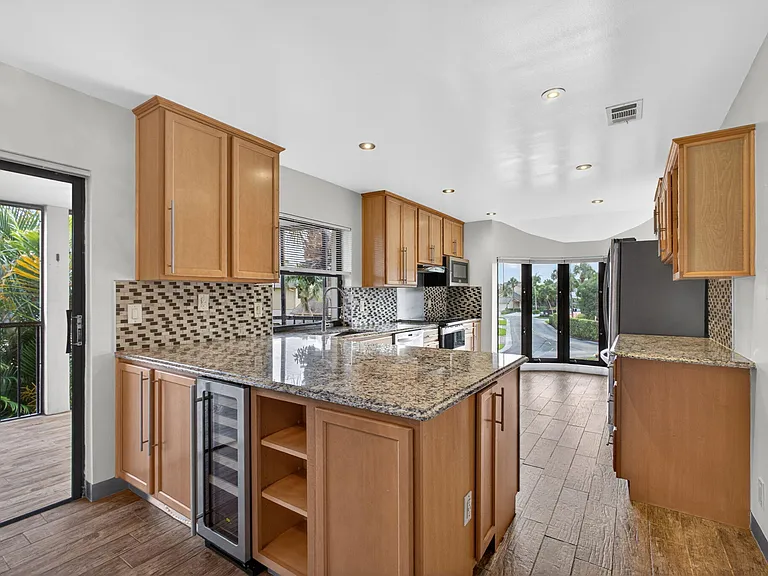 17137 Waterbend Dr #204 — Photo 10