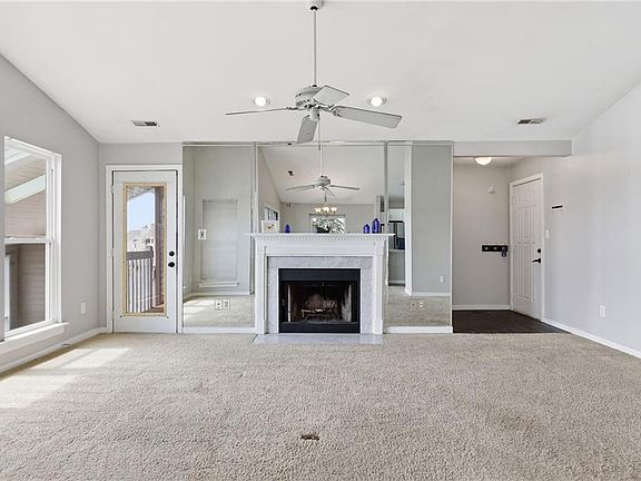 4th image of 246 Dockside Dr APT C