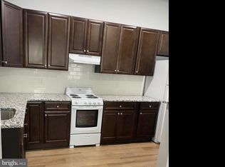 1633 W Oxford St, Philadelphia, PA 19121