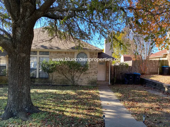 10307 Lone Pine Ln, Fort Worth, TX 76108