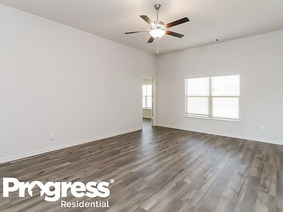 5th image of 1212 Junegrass Ln