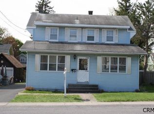 32 Menands Rd, Menands, NY 12204