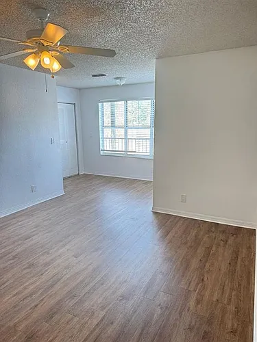 3350 Pinewalk Dr N Photo 1
