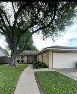 210 Londonderry Dr, Victoria, TX, 77901