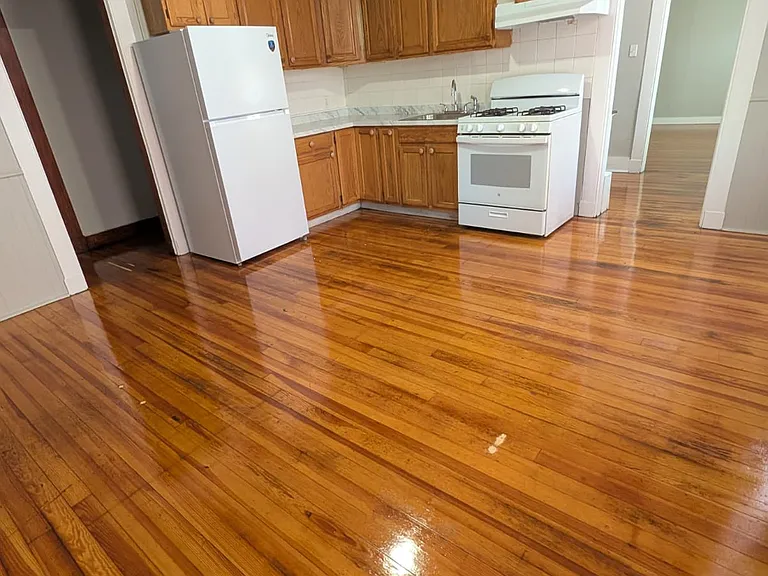 603 Howard Ave #22 — Photo 6