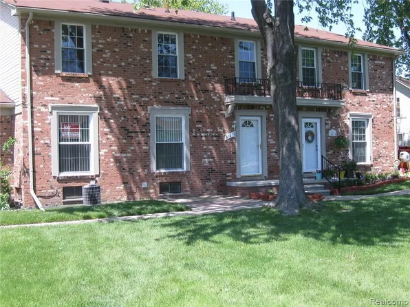 35272 Terrybrook Dr, Sterling Heights, MI 48312