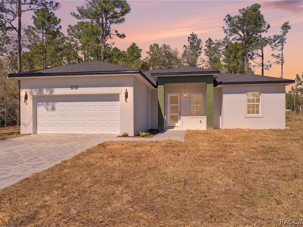 3737 W Capricorn Ln, Citrus Springs, FL 34433