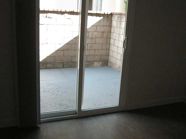 Ramona Apartments — Photo 7