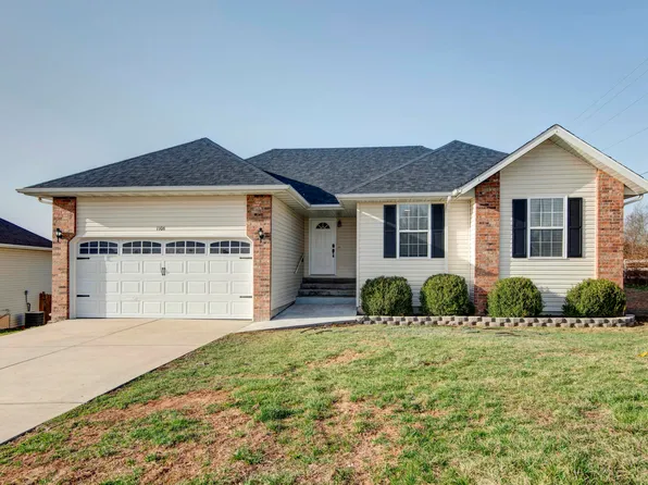 1106 W Snider Street, Ozark, MO 65721