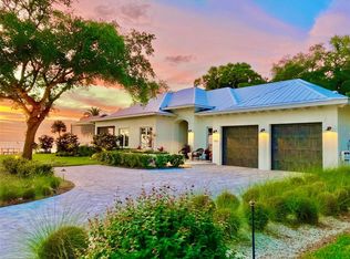 7927 Longbay Blvd, Sarasota, FL 34243