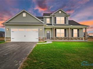 1052 Stoneleigh Rd, Perrysburg, OH 43551