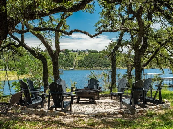 1309 Edgewater Dr, Spicewood, TX 78669