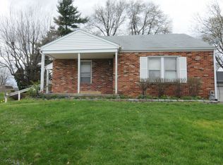 2340 Pleasant View Dr, York, PA 17406