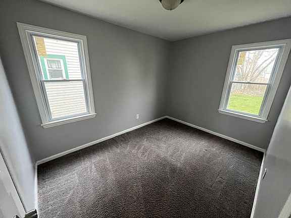 5th image of 13334 Bennington Ave