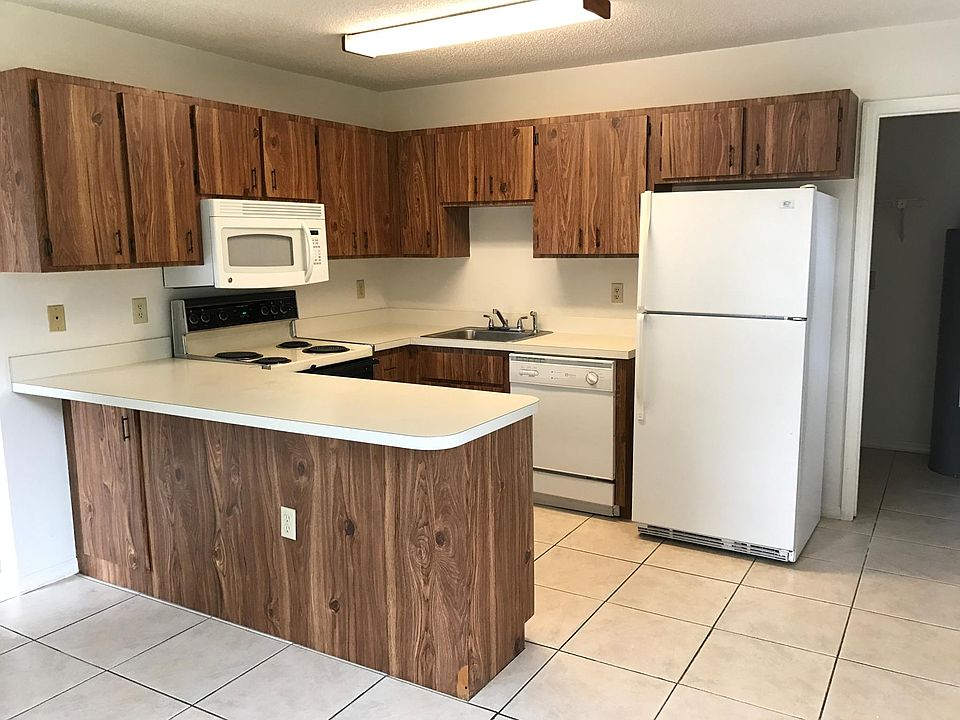 2nd image of 440 16th St SW