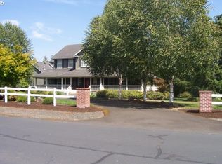 9925 NE Meadow Loop, Newberg, OR