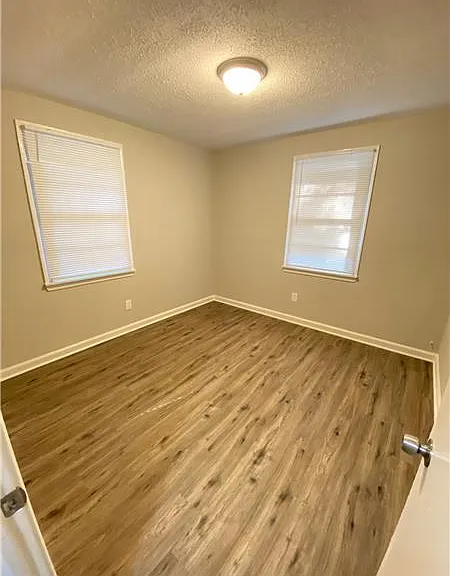 2137 Bolling St — Photo 11