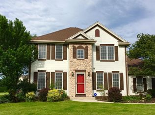 W174N10328 Autumn Ct, Germantown, WI 53022