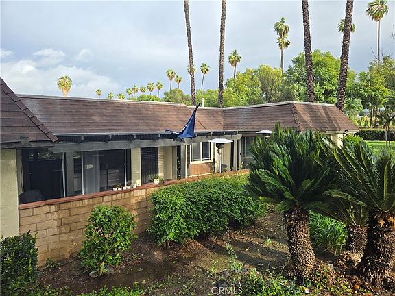 3rd image of 2764 Tropicana Dr