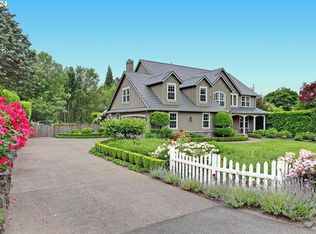 8530 SW Fairway Dr, Portland, OR 97225